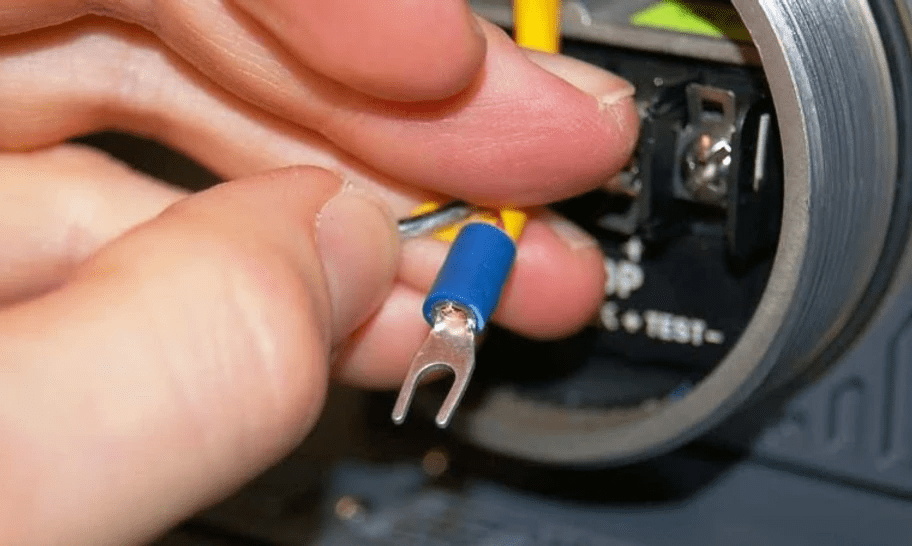 Montagem elétricas com uso de bornes. 15 FOTO 15